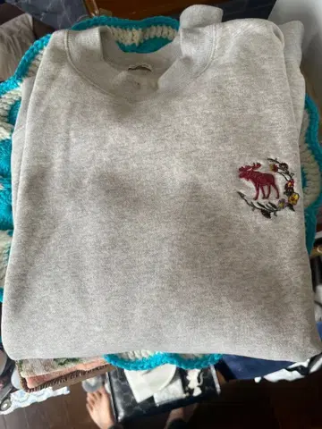 아바클로 맨투맨 그레이 s 사이즈