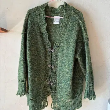 그린 니트 가디건 카스타네