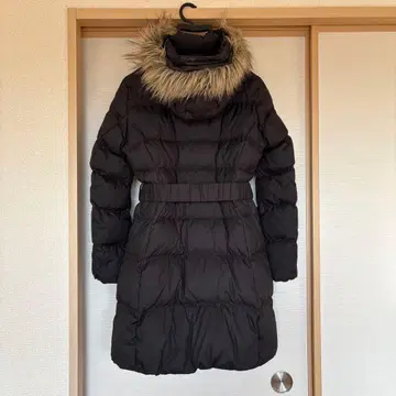 블랙 퍼(fur) 부착 다운 자켓