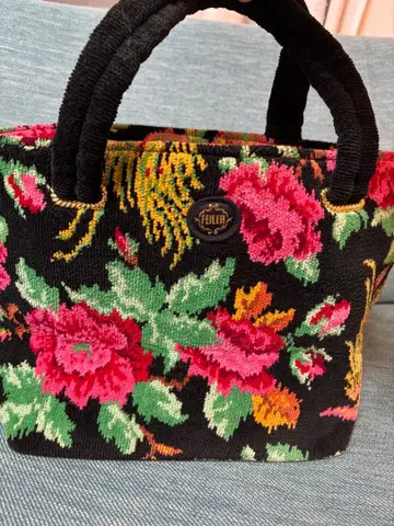 FEILER 꽃무늬 자수 핸드백