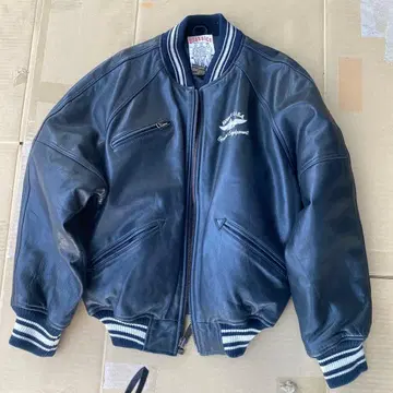 AVIREX 블랙 가죽 자켓 S 클래식 모델 빈티지