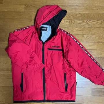 Schwarz 후드 부착 레드 자켓