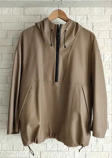 Mila Owen 인조 가죽 아노락 후드티