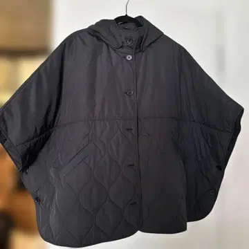 COS 블랙 퀼팅 자켓 새상품급