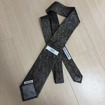 TAKEO KIKUCHI 기하학 패턴 넥타이