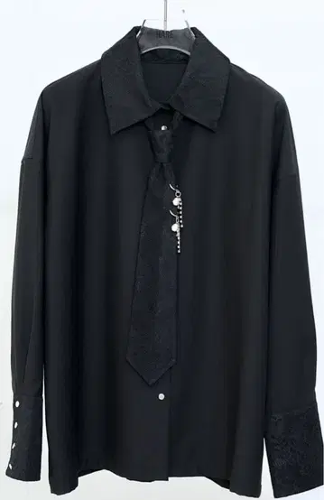 이번 시즌 택 포함 새상품! 하레 부품 포함 넥타이 셔츠 hare