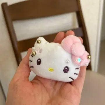 키티 봉제 인형 브로치 50주년