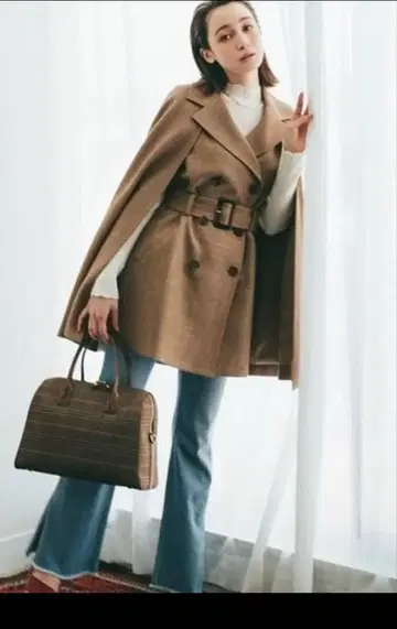 릴리 브라운 케이프 코트 판초 코트