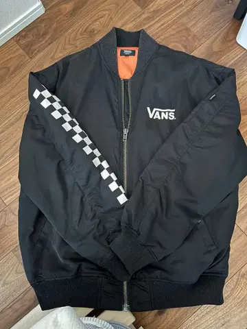 반스 VANS 바시티 자켓 블랙 장미 자수