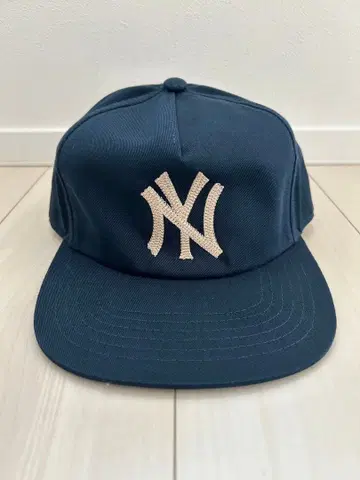 Monday suck 캡 네이비 먼데이삭