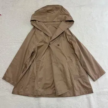 택 포함 새상품 데셍 Dessin 베이지 코트 후드 부착 마운틴