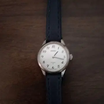 SEIKO 수동 와인딩 시계 네이비