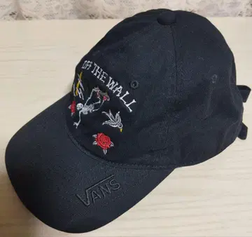 VANS 스컬 자수 캡