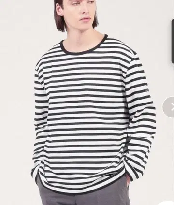 르 미노르 스트라이프 크루넥 티셔츠