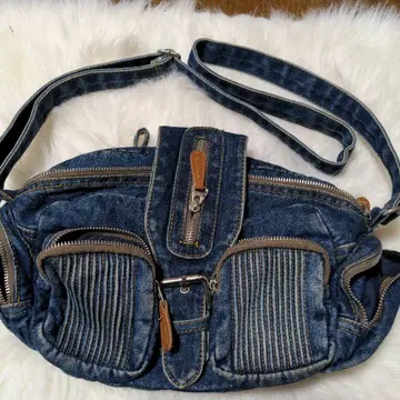 데님 숄더백 프론트 포켓 부착