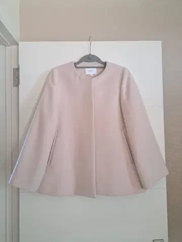 뷰티 앤 유스 노카라 코트