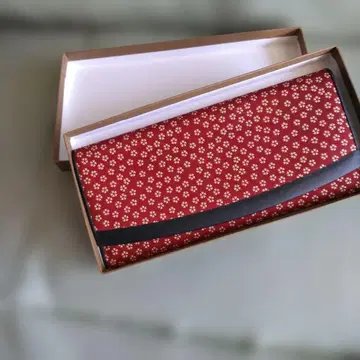 인덴야 꽃무늬 빨간색 장지갑 지갑