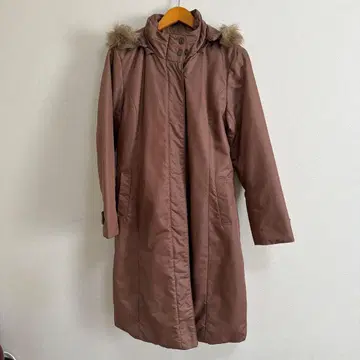 유니클로 올드 충전솜 다운 롱 코트 브라운 XL