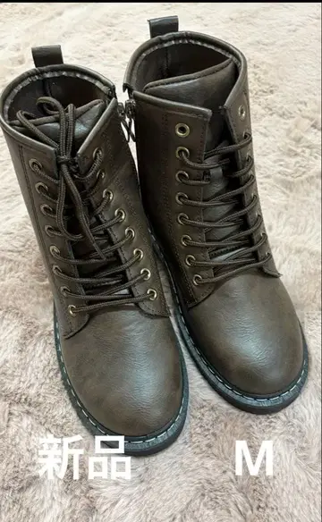 새상품 여성용 다크 브라운 레이스업 부츠 M