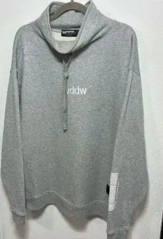 리버설 reversal 후드티