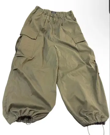 CONFIRM 올리브 카고 팬츠