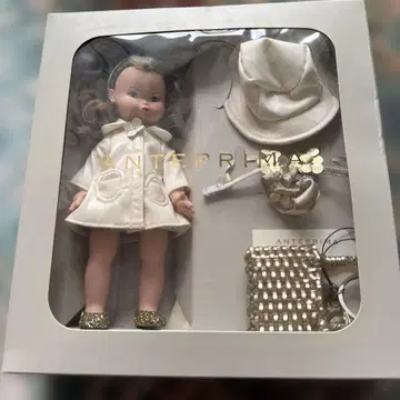 ANTEPRIMA 인형과 액세서리 세트