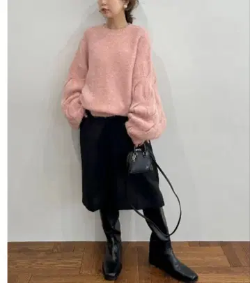 미라 오웬 미들 게이지 케이블 슬리브 니트 풀오버