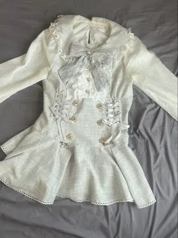 LIZLISA 메시지 리본 트위드 셋업 블루 스카이블루