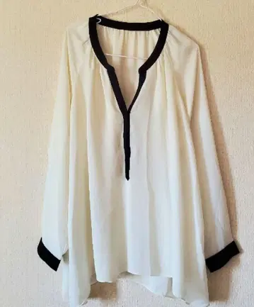 아이보리 리본 블라우스