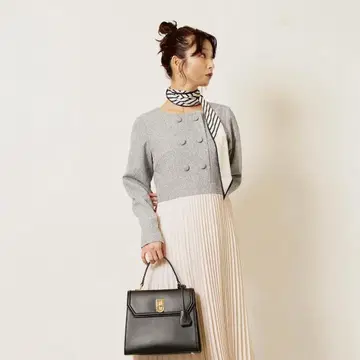 BIBIEST 바이컬러 플리츠 원피스 블랙