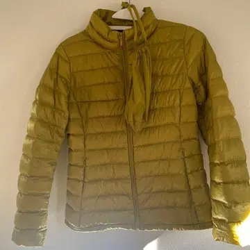 유니클로 라이트 다운 자켓 수납 가방 포함