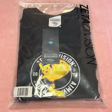 포켓몬 UNITE x ZETA DIVISION TEE 피카츄