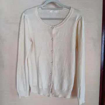 anysis 크림색 긴팔 가디건