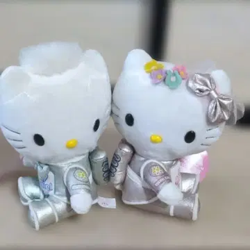 헬로키티 맥도날드 콜라보 2체 세트