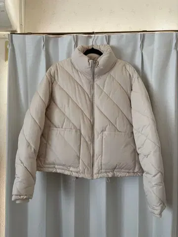 ZARA 숏 기장 다운 자켓