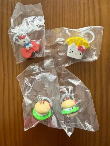 헬로키티 아메리칸 디자인 메지루시 액세서리