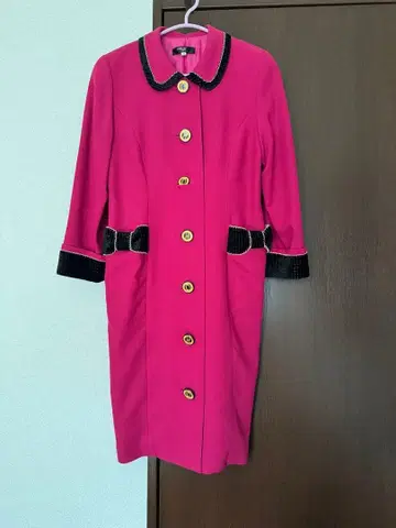 피셔 핑크 원피스 옷깃 소매 벨로아 디자인 M 사이즈