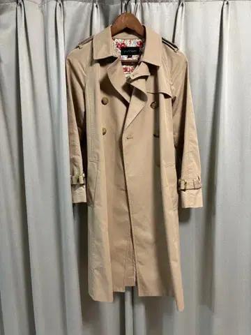 질스튜어트 트렌치코트 M