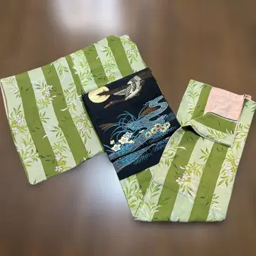 성숙/러블리 줄무늬에 꽃 앤티크 동누키 크레이프 원단 코몬 기모노