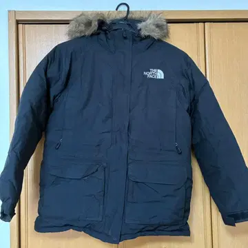 R1128.6 더 노스페이스 블랙 다운 자켓