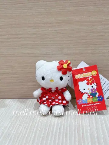 LOWRYS FARM 키티 토이 키링