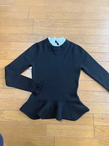 Sov. 프릴 칼라 페플럼 니트 블랙 38 배송비 포함 중고