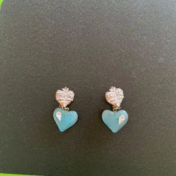 라크로아 하트형 귀찌 세트