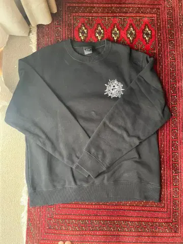 HUF 블랙 맨투맨 L