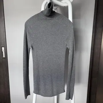 유니온런치 론 헤르만 리브 터틀넥 니트 그레이