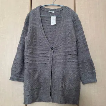 택 포함 새상품 사만사 모스모스 패턴 편직 니트 가디건 모카 프리 사이즈