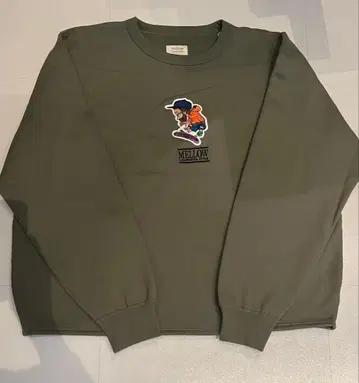 mellow 트레이닝복 [ 미사용 ]