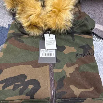 Supplie 카모 패턴 퍼 후드티