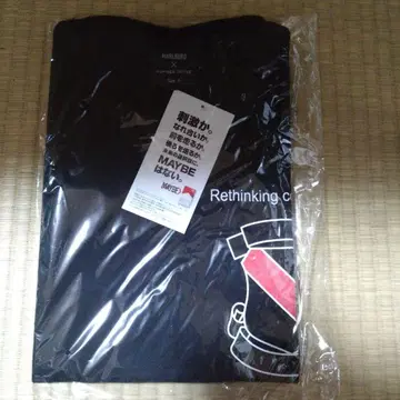 블랙 프린트 T셔츠