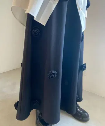 [컨디션 최상] Ameri CHERRY ROSE FLARE SKIRT